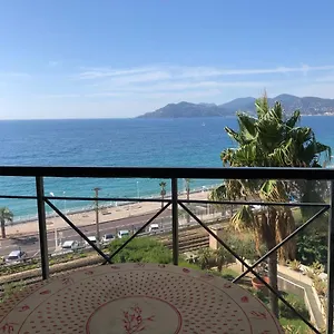 With Sea View, Aircondition And Parking Apartment Cannes