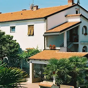 House Monika Apartment Poreč